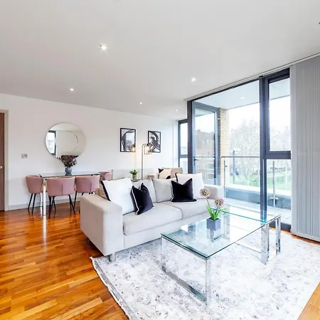 Immaculate 3Br Apt In Hackney